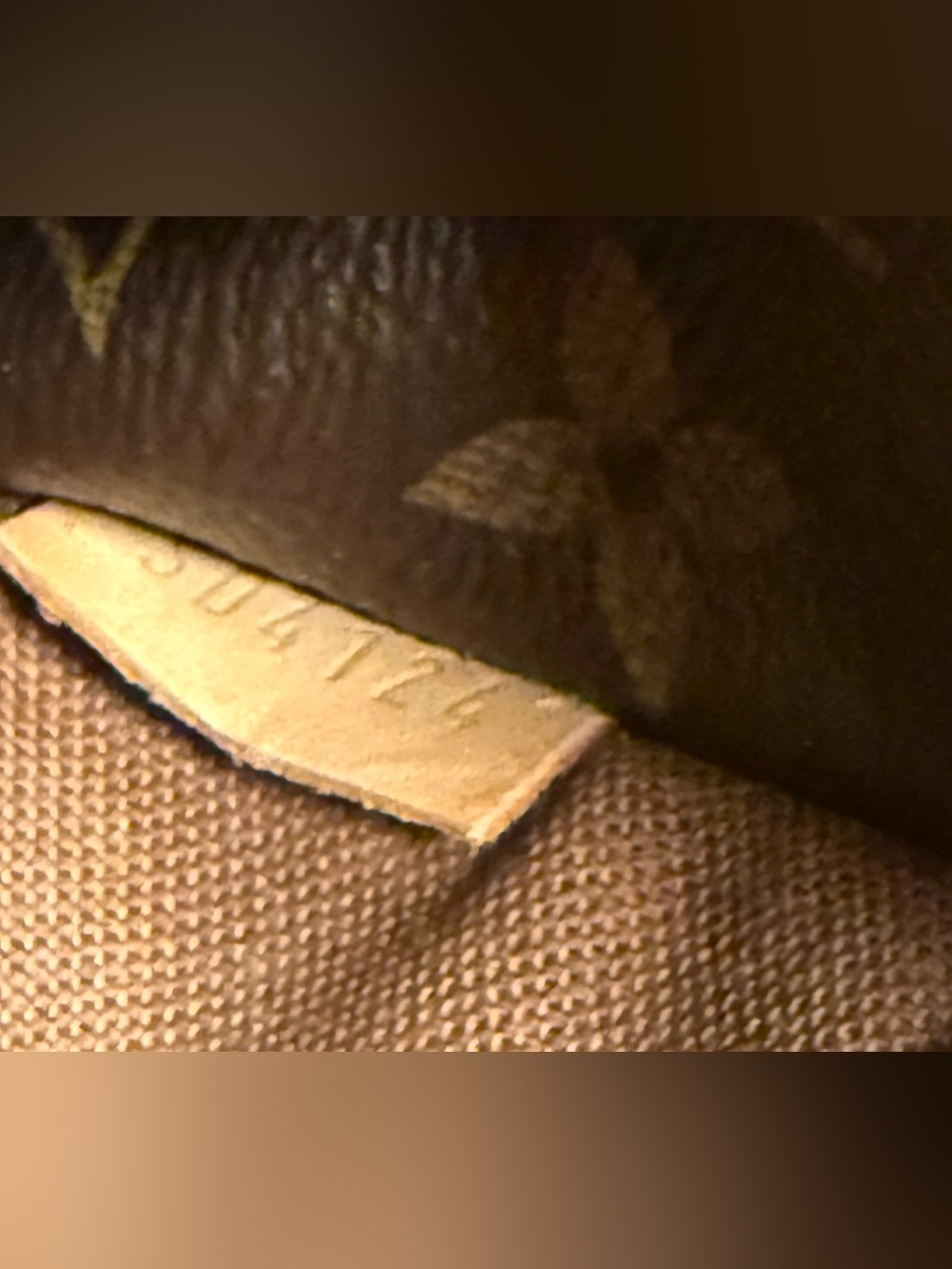 Louis Vuitton Totally MM Monogram Canvas Tote - Picture 6 of 7
